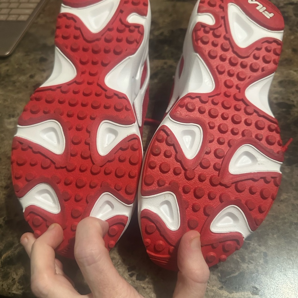 Fila  Sneakers in Red and White